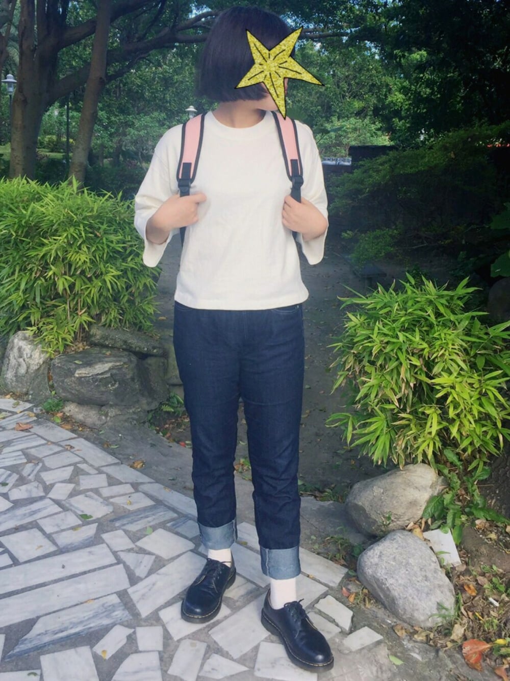 「UNIQLOのアイテム（パンツ、ブルー系）」を使った、戴伶伶さん（レディース・166cm）の秋コーディネートの1枚目の写真