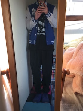「A BATHING APE（アベイシングエイプ）のアイテム（スタジャン）」を使った、junichiさん（メンズ・165cm）の秋コーディネート