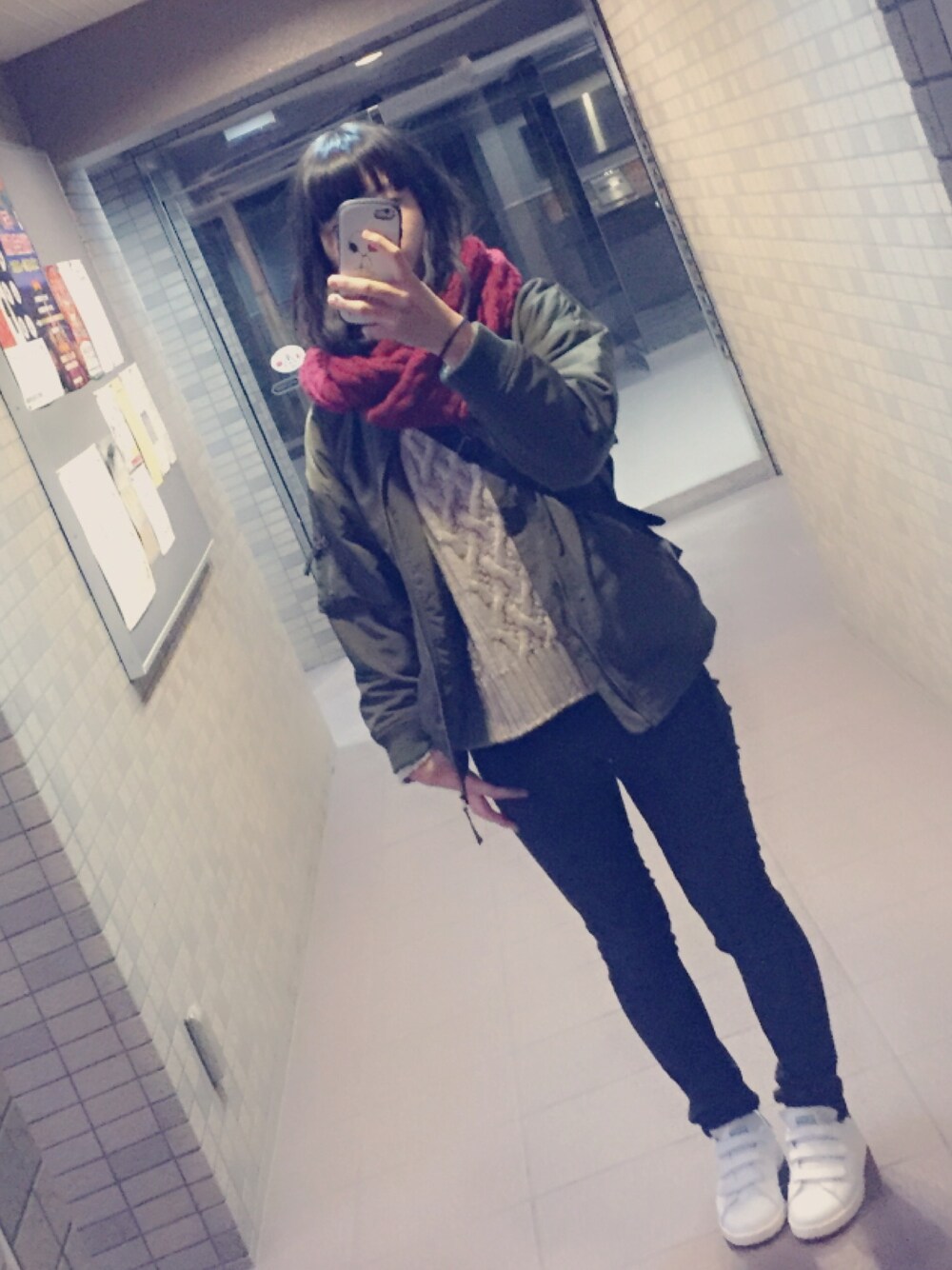 「カジュアルコーデ」｜「AS KNOW AS plusのアイテム（ブルゾン、グリーン系）」を使った、riemiさん（レディース・160cm）の冬コーディネートの1枚目の写真