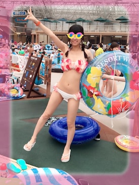 「アイテム（水着、レッド系）」を使った、かなたすさん（レディース・163cm）の夏コーディネート