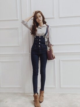 洛儀さんのコーディネート