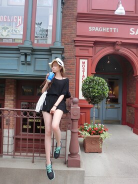 洛儀さんのコーディネート