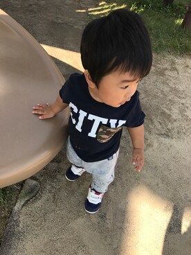 「赤ちゃんデパート水谷のアイテム（Tシャツ/カットソー、ブルー系）」を使った、shunpiiiさん（キッズ・80cm）の秋コーディネート