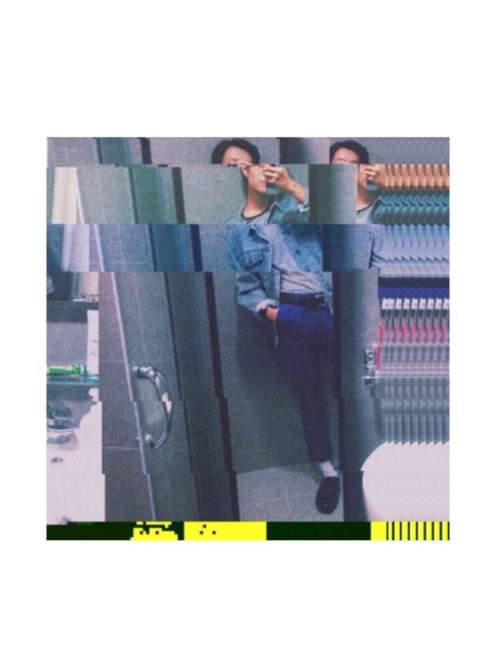 「denim、blue、black and white、vintage、Dr.Martens、H&M」｜「Dr. Martensのアイテム（その他シューズ、ブラック系）」を使った、Jacobs さん（メンズ・175cm）の秋コーディネートの1枚目の写真