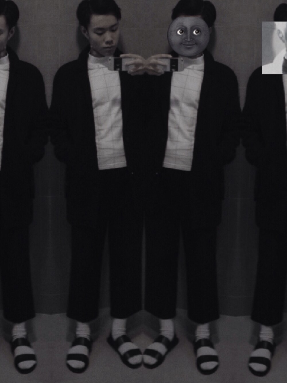 「monotone、grid、black and white、sandal、coat、ZARA、Wide Pants、UNIQLO」｜「H&Mのアイテム（サンダル、ブラック系）」を使った、Jacobs さん（メンズ・179cm）の冬コーディネートの1枚目の写真