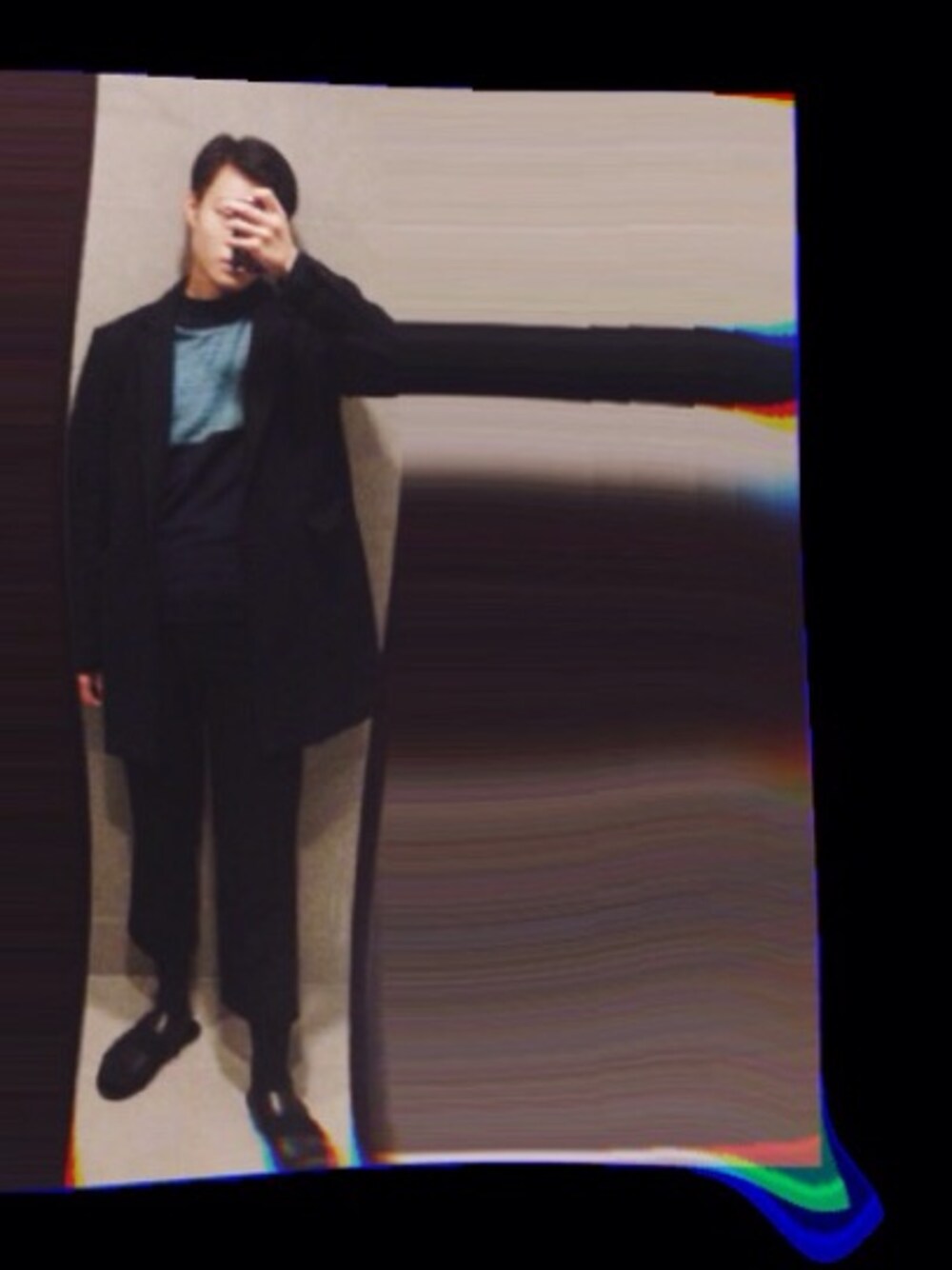 「navy blue 、blue、black、Wide Pants、longcoat、coat、sandal、high neck、TOPMAN、LOWRYS FARM」｜「TOPMANのアイテム（ニット/セーター、ブルー系）」を使った、Jacobs さん（メンズ・179cm）の冬コーディネートの1枚目の写真