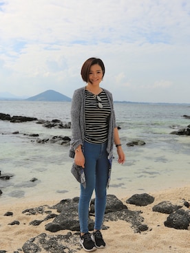 「Abercrombie&Fitch（アバークロンビーアンドフィッチ）のアイテム（ポンチョ）」を使った、Zaria小小さん（レディース・169cm）の秋コーディネート