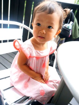 「GAP（ギャップ）のアイテム（ワンピース、ピンク系）」を使った、2a1o2さん（キッズ・70cm）の夏コーディネート