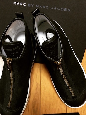 「Marc by Marc Jacobs（マークバイマークジェイコブス）のアイテム（スニーカー）」を使った、みーあさん（レディース・157cm）の冬コーディネート