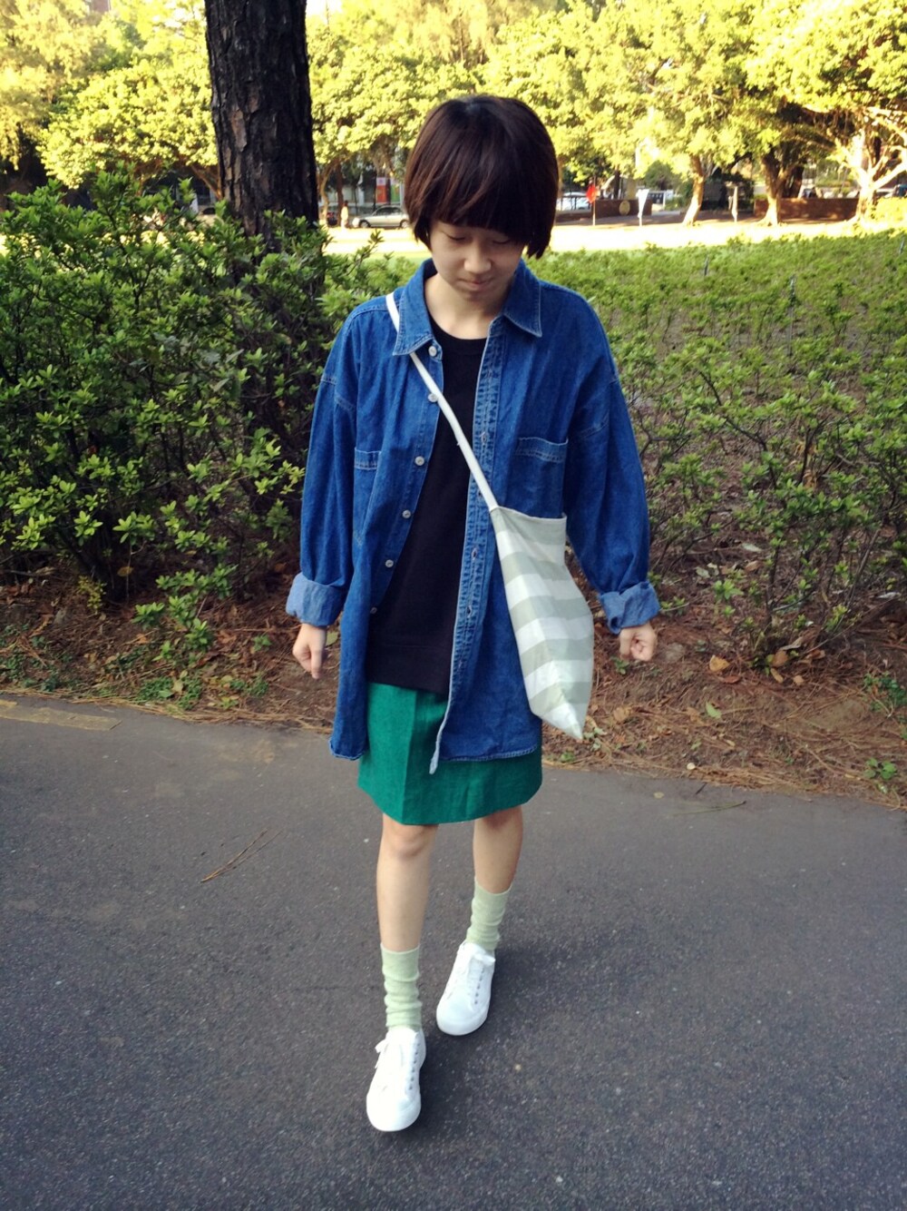 「古著、UNIQLO、無印良品、handmade、simple、vintage」｜「UNIQLOのアイテム（その他トップス、ブラック系）」を使った、shootingさん（レディース・161cm）の秋コーディネートの1枚目の写真