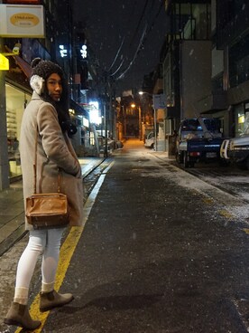 「earthtone」｜「アイテム（帽子）」を使った、Grace Hung L.Y さん（レディース・163cm）の冬コーディネート