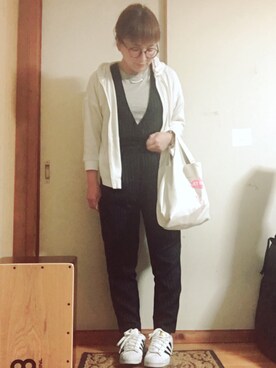 「GU（ジーユー）のアイテム（つなぎ/オールインワン）」を使った、meguさん（レディース・153cm）の春コーディネート