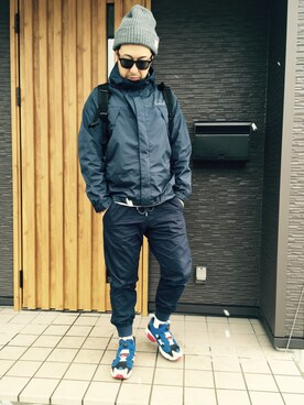 「アイテム（マウンテンパーカー、ブルー系）」を使った、BEARさん（メンズ・175cm）の冬コーディネート