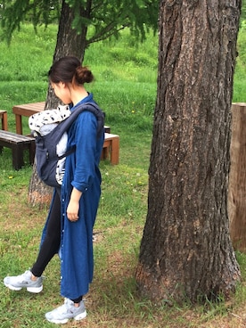 パンツを使った「抱っこ紐」のレディース人気ファッション