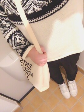 「GU（ジーユー）の（GU）イージークロップドテーパードパンツ（パンツ、ブラック系）」を使った、마이✡さん（レディース・157cm）の秋コーディネート