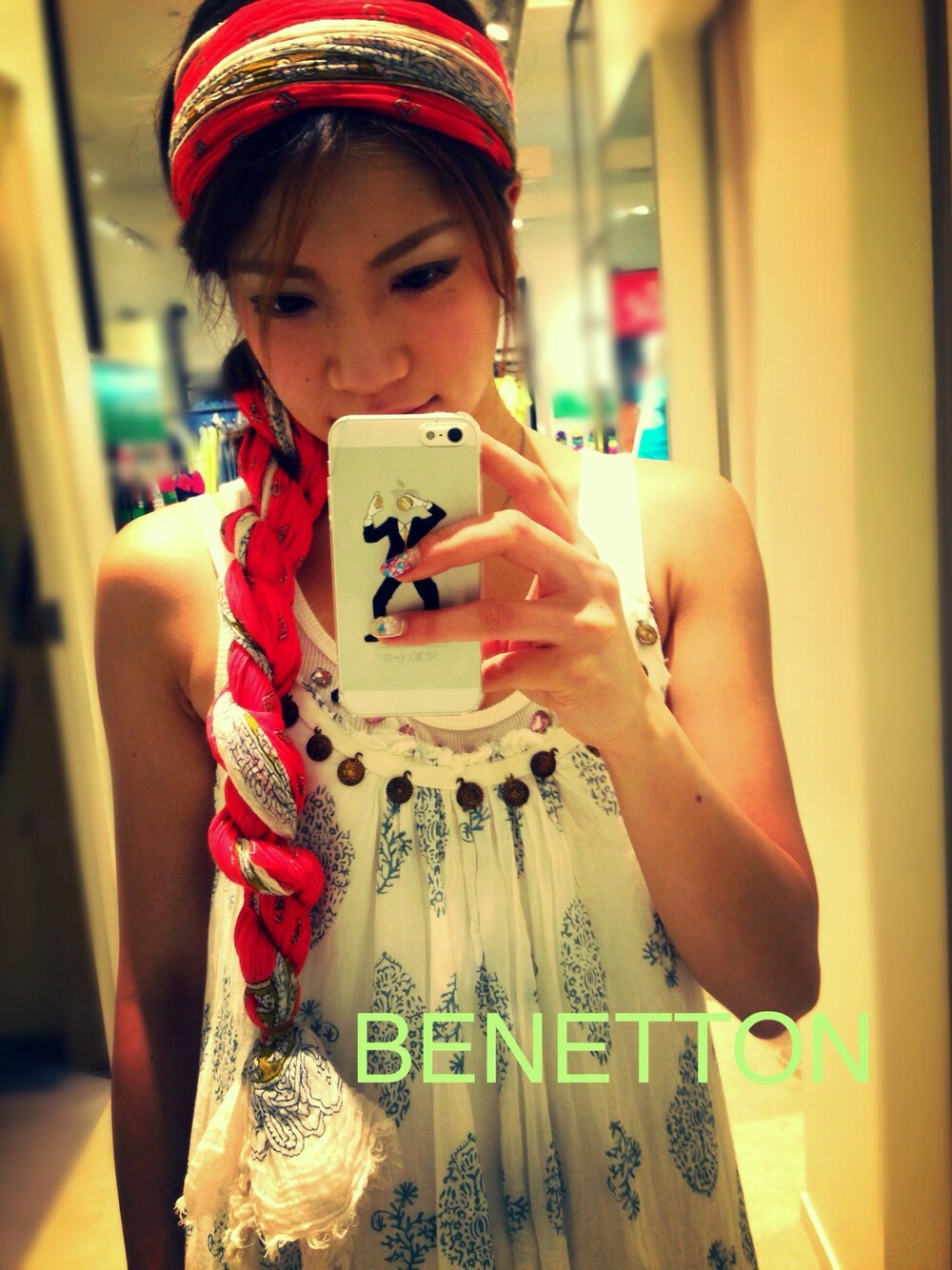 「＃ストール、#ヘアバンド、#三つ編み、#エスニック、#ターバン、＃ヘアアレンジ、#WEARBOOKエントリー」｜「BENETTON (UNITED COLORS OF BENETTON)の4UモスリンスタンパマキシOP【ワンピース】（ワンピース、ホワイト系）」を使った、lisaさん（レディース・160cm）の夏コーディネートの1枚目の写真