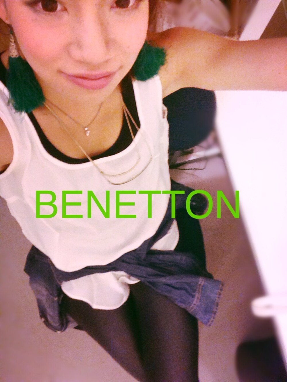 「＃モノトーン、#レザー、#レギンス、#モード、＃腰巻きスタイル、#モードストリート、#WEARBOOKエントリー」｜「BENETTON (UNITED COLORS OF BENETTON)のLT1ファンタジアレギンス（レギンス/スパッツ、ブラック系）」を使った、lisaさん（レディース・160cm）の夏コーディネートの1枚目の写真