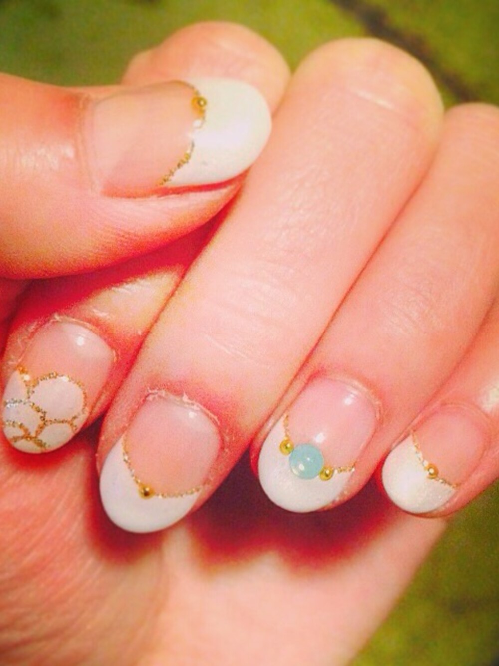 「ネイル、ジェルネイル、フレンチ、白、nail 」｜「pandora(川西能勢口エリア)のアイテム（その他、ホワイト系）」を使った、lisaさん（レディース・160cm）の春コーディネートの1枚目の写真