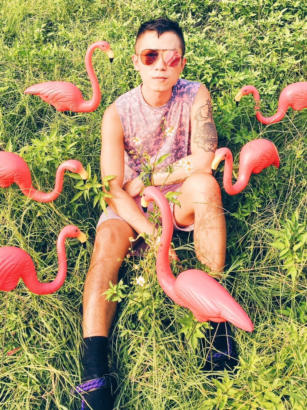「TOPMANのアイテム（タンクトップ、ピンク系）」を使った、junさん（メンズ・170cm）の秋コーディネートの1枚目の写真