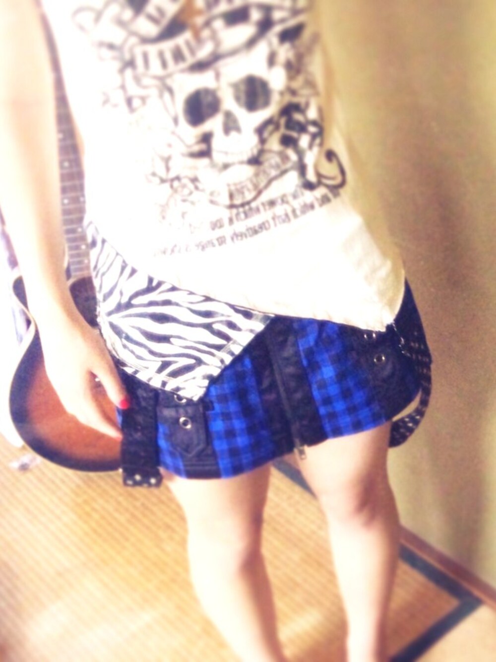 「ALGONQUINS」｜「ALGONQUINSのアイテム（その他パンツ、ブルー系）」を使った、LOUDさん（レディース・155cm）の夏コーディネートの1枚目の写真
