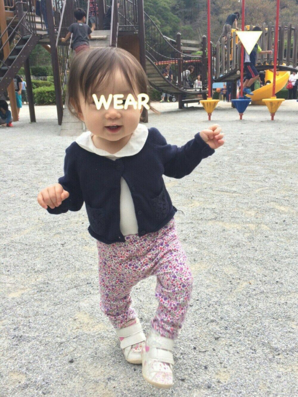 「babygap、next baby、女の子、公園デビュー」｜「nextのアイテム（カーディガン/ボレロ、ブルー系）」を使った、さち*さん（キッズ・70cm）の秋コーディネートの1枚目の写真