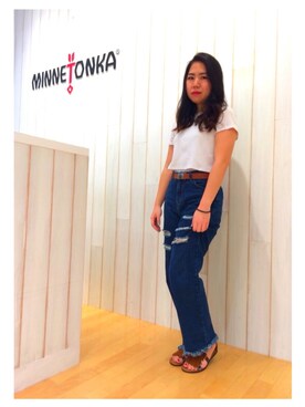 「切りっぱなし」｜「アイテム（サンダル）」を使った、MINNETONKASTORE町田東急ツインズさん（レディース・164cm）の夏コーディネート