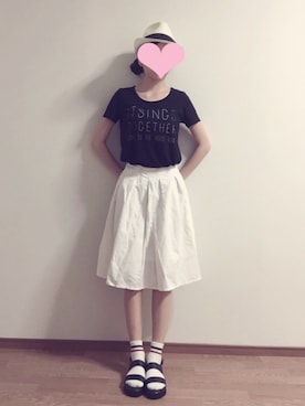 「earth music&ecology（アースミュージックアンドエコロジー）のアイテム（スカート、ホワイト系）」を使った、tomoさん（レディース・157cm）の夏コーディネート