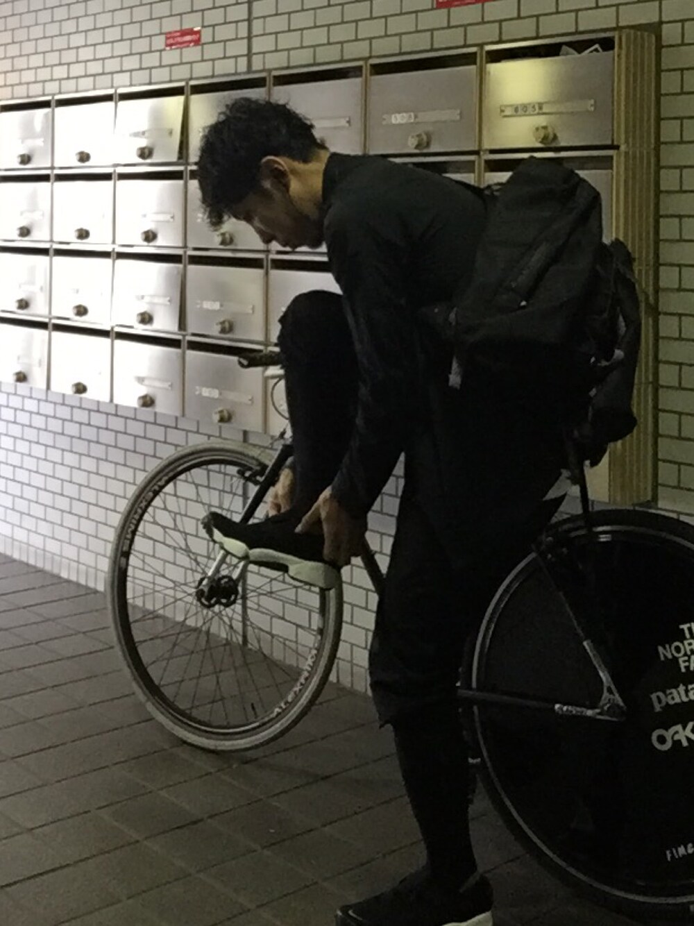 「ノースフェイス、エアリフト、ショッピング」｜「JOURNAL STANDARDのMOCEAN /モーシャン:VELOCITY PANTS / べロシティパンツ（その他パンツ、ブラック系）」を使った、shohei878さん（メンズ・165cm）の秋コーディネートの1枚目の写真
