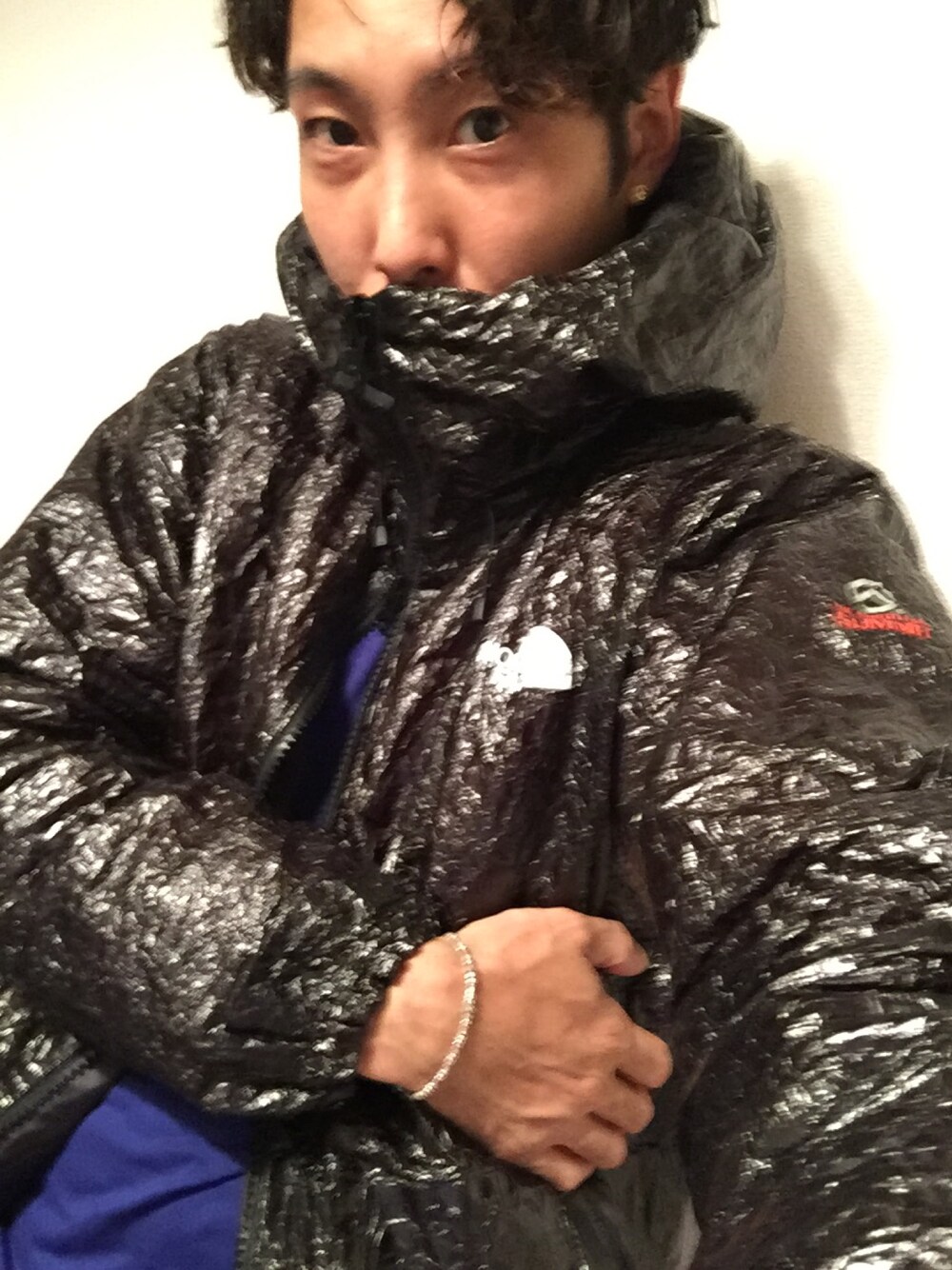 「ノースフェイス、クライミング、雪山、フィッシングスタイル、登山、自転車スタイル」｜「THE NORTH FACEのアイテム（マウンテンパーカー、ブラック系）」を使った、shohei878さん（メンズ・165cm）の秋コーディネートの1枚目の写真