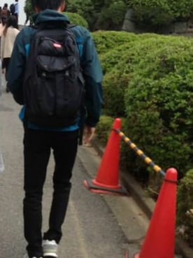 「アイテム（マウンテンパーカー、ブルー系）」を使った、73さん（メンズ・176cm）の冬コーディネート