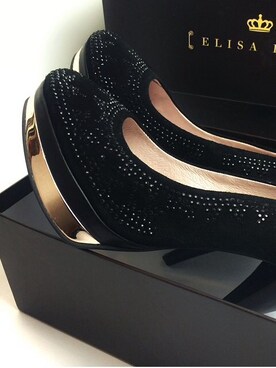 Elisa Litzさんのコーディネート