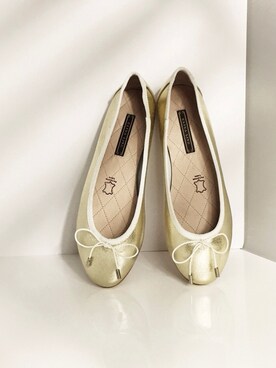 Elisa Litzさんのコーディネート