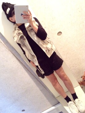 「ブラック×ホワイト」｜「アイテム（ニットキャップ/ビーニー）」を使った、SACHIさん（レディース・152cm）の秋コーディネート