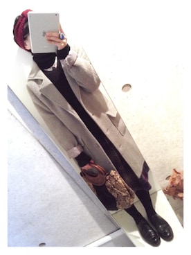 「黒タートルネック」｜「アイテム（チェスターコート）」を使った、SACHIさん（レディース・152cm）の秋コーディネート