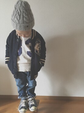 「DENIM DUNGAREE（デニムダンガリー）のアイテム（スタジャン）」を使った、YAMORIさん（キッズ・100cm）の春コーディネート