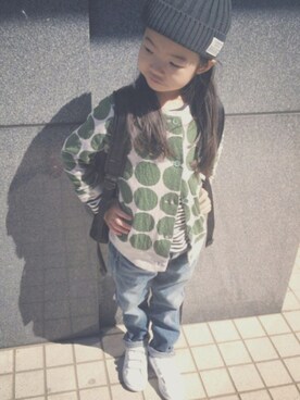 「marble sud（マーブルシュッド）のアイテム（トップス）」を使った、YAMORIさん（キッズ・122cm）の春コーディネート