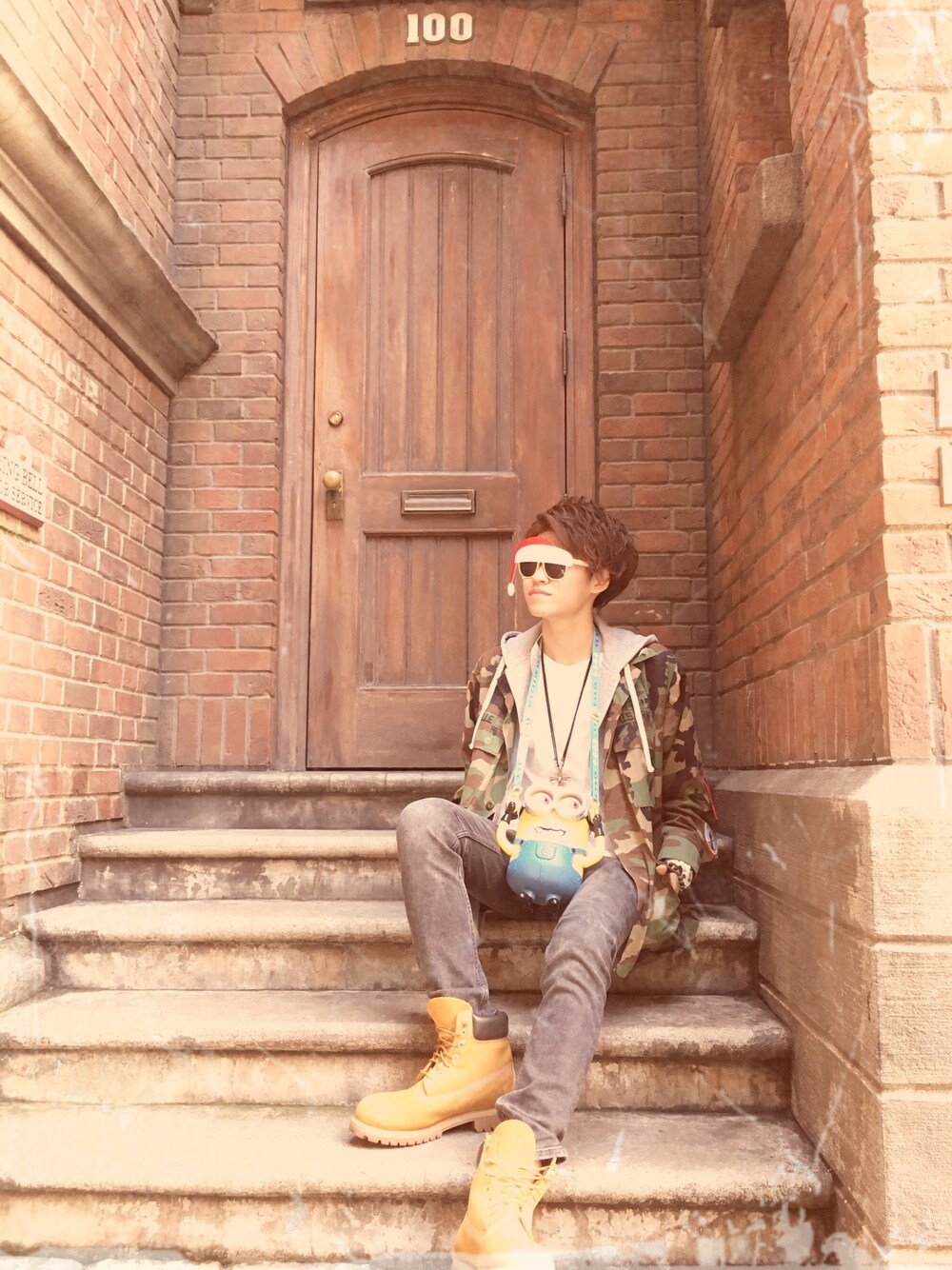 「WEGO、H&M、supreme、USJ、ミニオン、Timberland」｜「WEGOのアイテム（ミリタリージャケット、グリーン系）」を使った、REIJI さん（メンズ・171cm）の冬コーディネートの1枚目の写真