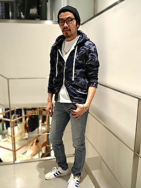 「TATRAS CONCEPT STORE（タトラスコンセプトストア）のアイテム（ニットキャップ/ビーニー）」を使った、TAMさん（メンズ・179cm）の春コーディネート