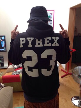 「PYREX VISION（パイレックスヴィジョン）のアイテム（パーカー）」を使った、h.hさん（メンズ・174cm）の夏コーディネート