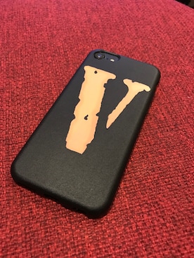 「iPhoneケース」｜「アイテム（その他）」を使った、h.hさん（メンズ・174cm）の秋コーディネート