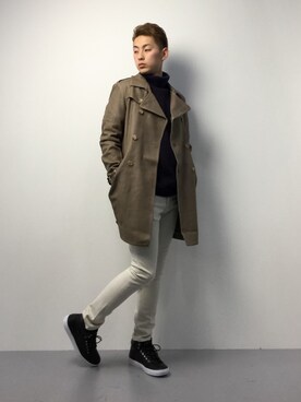 「NANO universe（ナノユニバース）のアイテム（トレンチコート）」を使った、原口 聖也さん（メンズ・180cm）の冬コーディネート