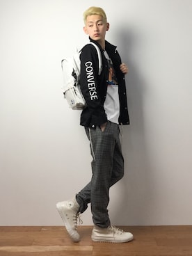 「CONVERSE（コンバース）のアイテム（ナイロンジャケット）」を使った、原口 聖也さん（メンズ・180cm）の冬コーディネート
