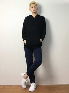 「unrelaxing（アンリラクシング）のアイテム（パーカー）」を使った、原口 聖也さん（メンズ・180cm）の冬コーディネート