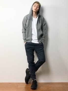 「VADEL（バデル）のアイテム」を使った、原口 聖也さん（メンズ・180cm）の春コーディネート