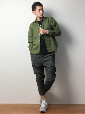 「チャイハネ（チャイハネ）のアイテム（Tシャツ/カットソー）」を使った、原口 聖也さん（メンズ・180cm）の春コーディネート