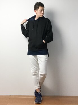 「unrelaxing（アンリラクシング）のアイテム（パンツ）」を使った、原口 聖也さん（メンズ・180cm）の春コーディネート