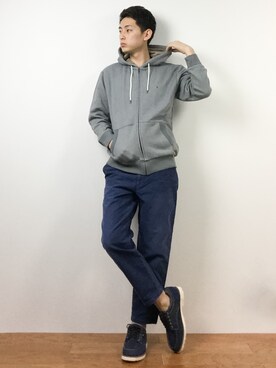 「TOMMY HILFIGER（トミーヒルフィガー）のアイテム（パーカー）」を使った、原口 聖也さん（メンズ・180cm）の春コーディネート