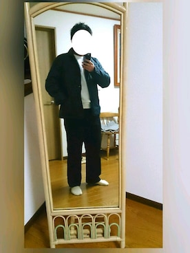 「HANES（ヘインズ）のアイテム（チノパンツ）」を使った、Toshiya さん（メンズ・172cm）の冬コーディネート