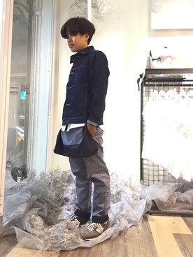 「plain-me（プレインミー）のアイテム（デニムジャケット）」を使った、YiTienTsengさん（メンズ・160cm）の秋コーディネート