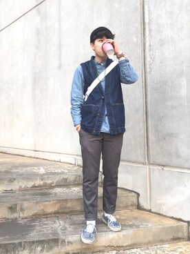 「plain-me（プレインミー）のアイテム（ベスト）」を使った、YiTienTsengさん（メンズ・160cm）の春コーディネート